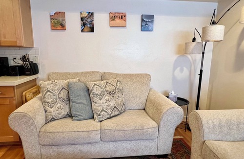 St. George Condo | Delightful Pet Friendly 1-bedroom condo with WiFi and AC in charming St. George