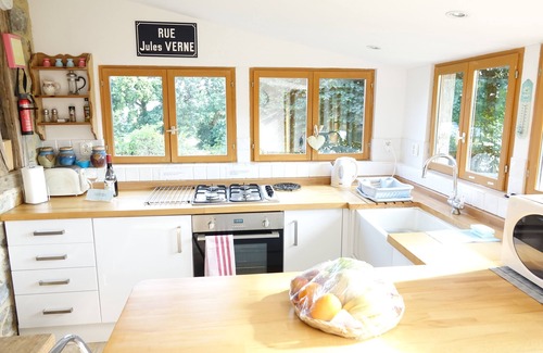 Barenton Cottage | Delightful romantic gite restored to a high standard. 10% off Brittany Ferries.