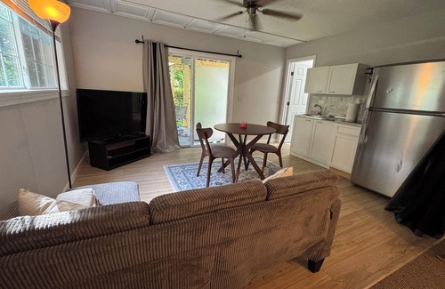 Naugatuck Apartment | Delightful Studio with AC and Heat in Naugatuck