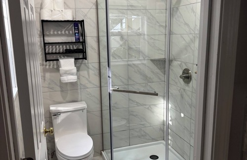 Naugatuck Apartment | Delightful Studio with AC and Heat in Naugatuck