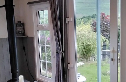 Dublin House | Delightful Tiny House with stunning views in the Dublin Mountains!nn