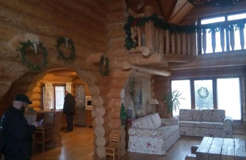 Oradea Resort | Delux Land of Plenty