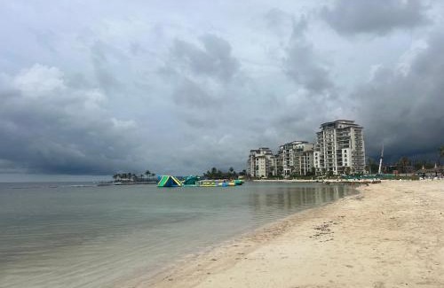 Maria Chiquita Apartment | Delux Oceanview on the Caribbean @ Playa Escondida Resort