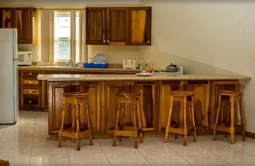 Runaway Bay Resort | Deluxe 1, kitchenette