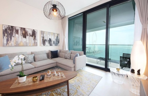 Al Muraqqabat Apartment | Deluxe Address Beach Resort Residence 2 Bed.