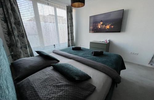 Trencin Apartment | DELUXE APARTMENT (Free Parking)