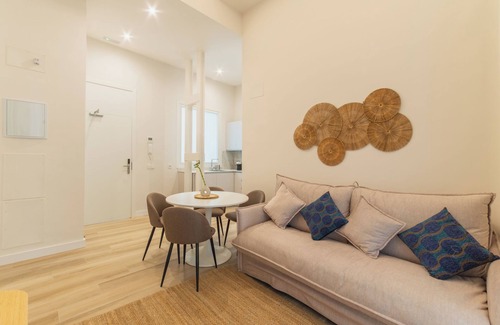 Cadiz Apartment | Deluxe apartment in the historic center of Cadiz.