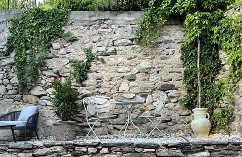 Durnstein Apartment | Deluxe Apartment with private Patio and Terrace in the historic centre of Dürnstein