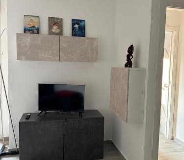 Castellanza Apartment | Deluxe comfortable suite with balcony Downtown