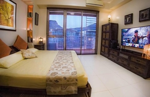 Nasugbu Apartment | Deluxe family beach apartment with lagoon view at Pico de Loro