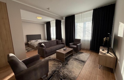 Altstadt-Nord Apartment | Deluxe Family Loft with 4 Rooms XXL-Lily