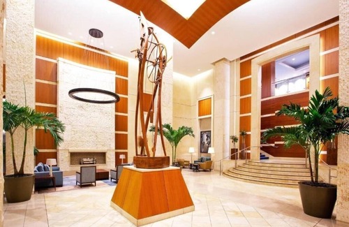 Eisenhower East Apartment | Deluxe Near Pto Federal Credit Union WDC