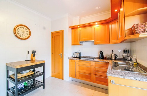 Porto de Mos Apartment | Deluxe Porto do Mos apartment (JV-80D)