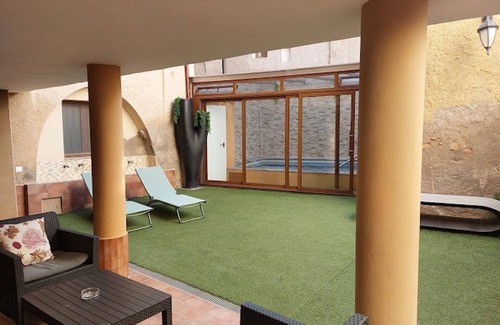 Munebrega Apartment | Deluxe Suite with whirlpool tub