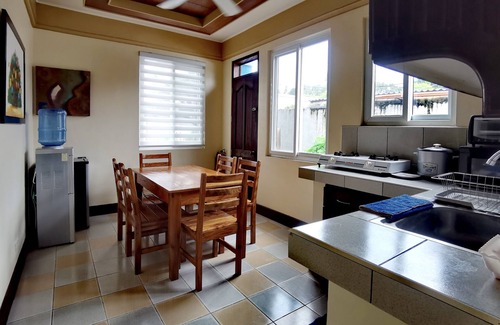 Basco House | Den Den Guesthouse