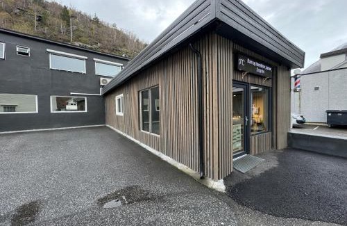 Øvre Ardal Apartment | Den Vesle Sjarmøren As The most central place in Årdal ! Free Parking on the site !