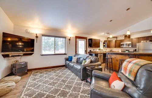 Talkeetna House | Denali Basecamp Cozy Talkeetna Chalet with Fire Pit