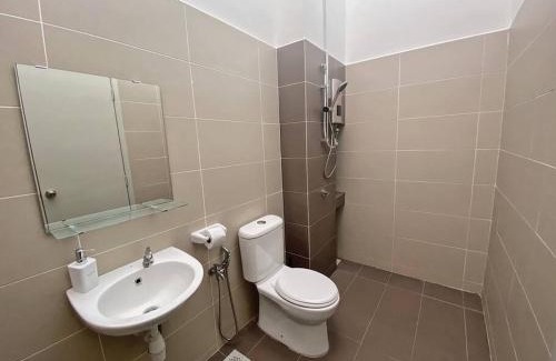 Bandar Penawar House | Desaru Twin Home 32pax (2 units) KTV-Netflix-BBQ