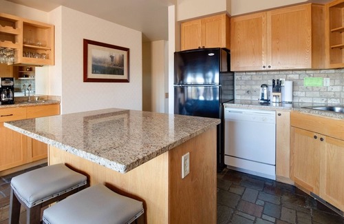 Redmond House | Deschutes River View Condo Eagle Crest