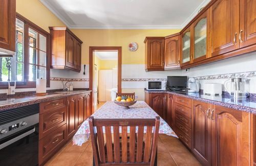 Valleseco Villa | Description