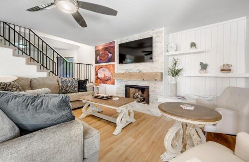 Springer Ranch House | Desert Dazzle