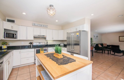 Shalimar House | Desert Oasis on Shalimar Golf Course, Pet Friendly