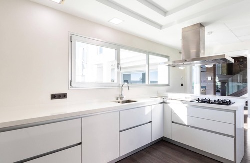 Atarfe Villa | Design villa with garden, pool and fantastic views