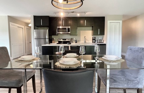 Crested Butte Condo | Designer Condo #5, Epic Views, Hot Tub, 75" & 55" TVs, Sonos, Free Winter Bus