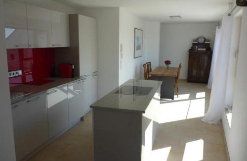 Nittendorf House | Designerhaus mit Dachterrasse