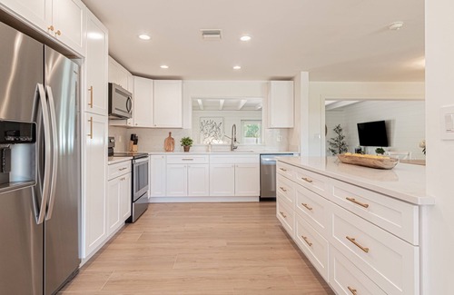 Coquina Sands House | Designer’s Luxury 3 Bedroom Pool Home .5 mile to Lowdermilk Beach Park!