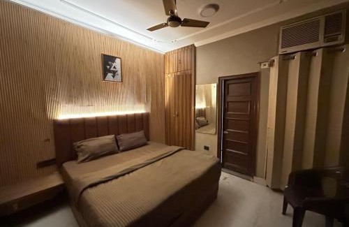 Janakpuri House | Desire Courtyard