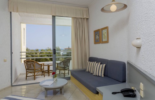 Malevizi Resort | Dessole Dolphin Bay Resort – All Inclusive