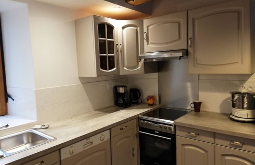 Pradinas Cottage | Detached 19th-century farmhouse in the Ségala region of Aveyron