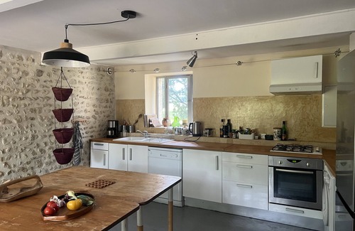Marsanne House | Detached country house with wooded garden, Le Manou in Marsanne, Drôme.