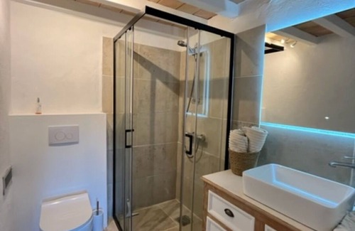 Meynes Bed & Breakfast | Detached outbuilding 30m2 + kitchen 25m2 + lounge area