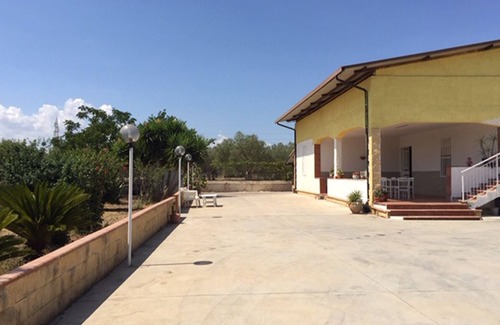 Costa Saracena-Castelluccio Villa | Detached villa in the hills 8 beds