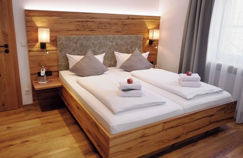 Weissbach an der Alpenstrasse Hotel | DEVA Hotel Alpenglück