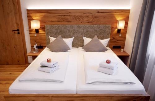 Weissbach an der Alpenstrasse Hotel | DEVA Hotel Alpenglück