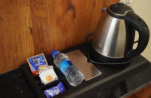 Lohaghat Hotel | Devlok Inn