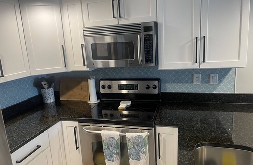 Dewey Beach Condo | Dewey Beach -2 bed/2 bath. Recently updated- walk to beach & bay