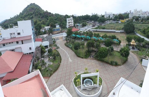 Namakkal Hotel | DFRONT GOLDEN PALACE