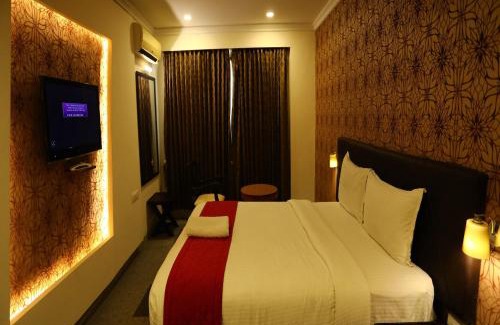 Namakkal Hotel | DFRONT GOLDEN PALACE