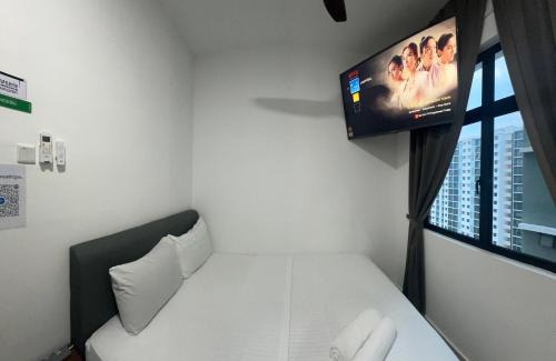 Bandar Penawar Apartment | Dhancell Executive Homestay 8 Pax NETFLIX WIFI AT DESARU