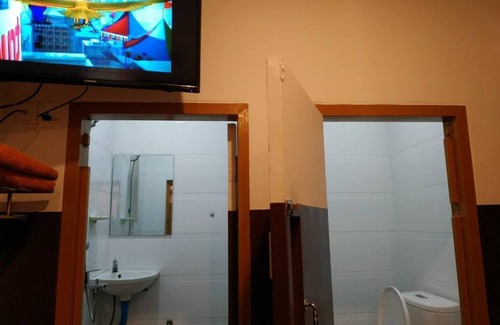 Hlaing Hotel | Diamond Guest House