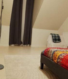 Pont-Sainte-Maxence House | Diane's rooms