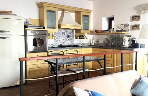 Acquacalda Apartment | Didyme - Comfortable flat on the beach with terrace and island views - Wifi