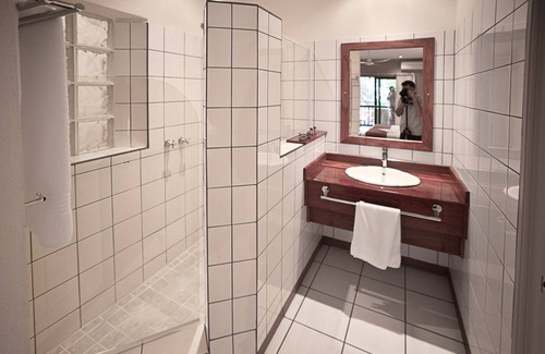 Francistown Hotel | Digger Inn