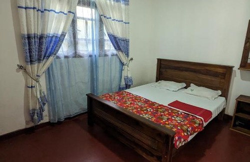 Koslanda Hotel | DILSHAN HOTEL Diyaluma