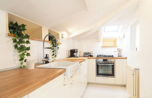 Saragozza-Porto Apartment | Dimora Persichetto with stunning panorama