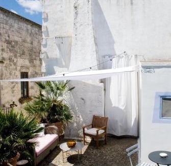 Presicce Apartment | Dimora Santi-Mancuso by BarbarHouse